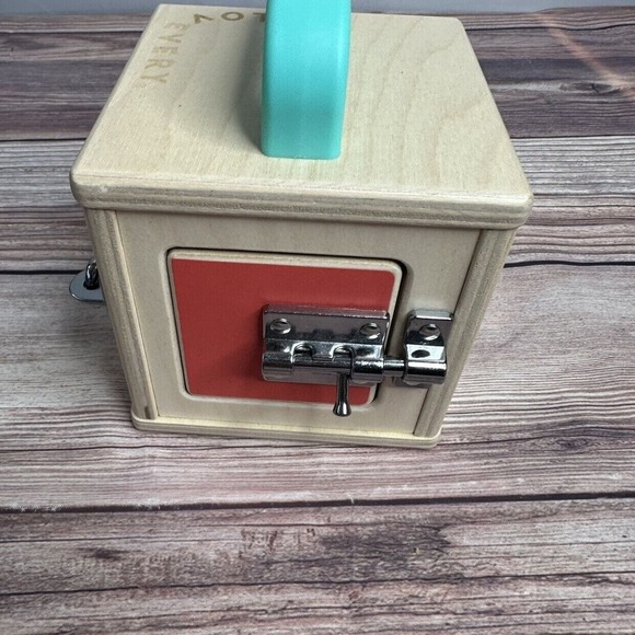 Lovevery Lock Box The Realist Play Kit (19-21 Months) Montessori Toy - Picture 4 of 6